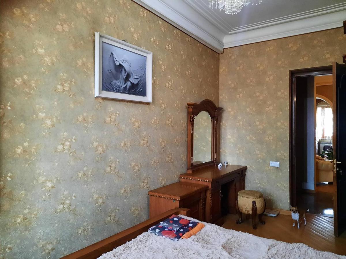 Tbilisi Philharmonia Apartment Extérieur photo